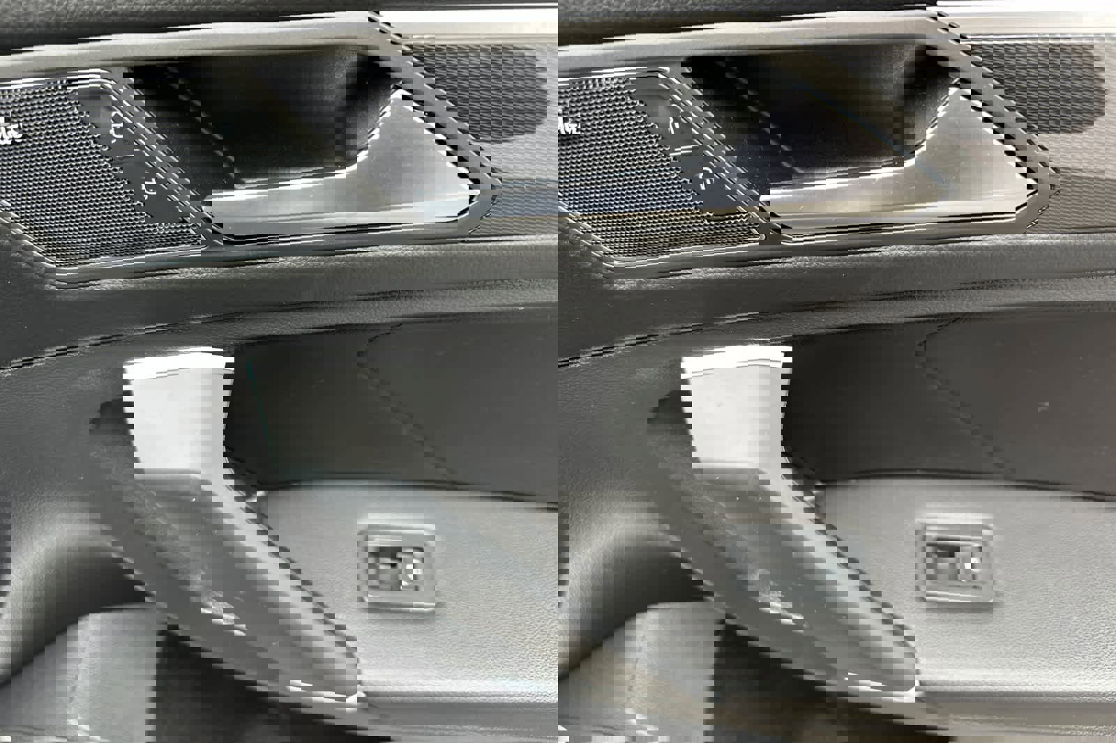 Used 2020 Volkswagen Tiguan SEL Premium R-Line image 19