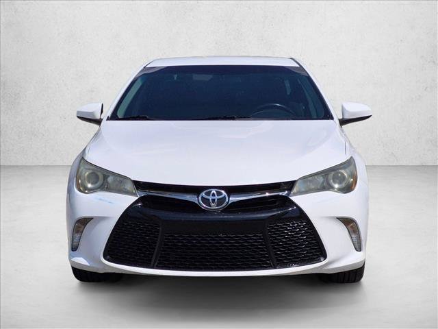 Used 2016 Toyota Camry SE FWD image 2