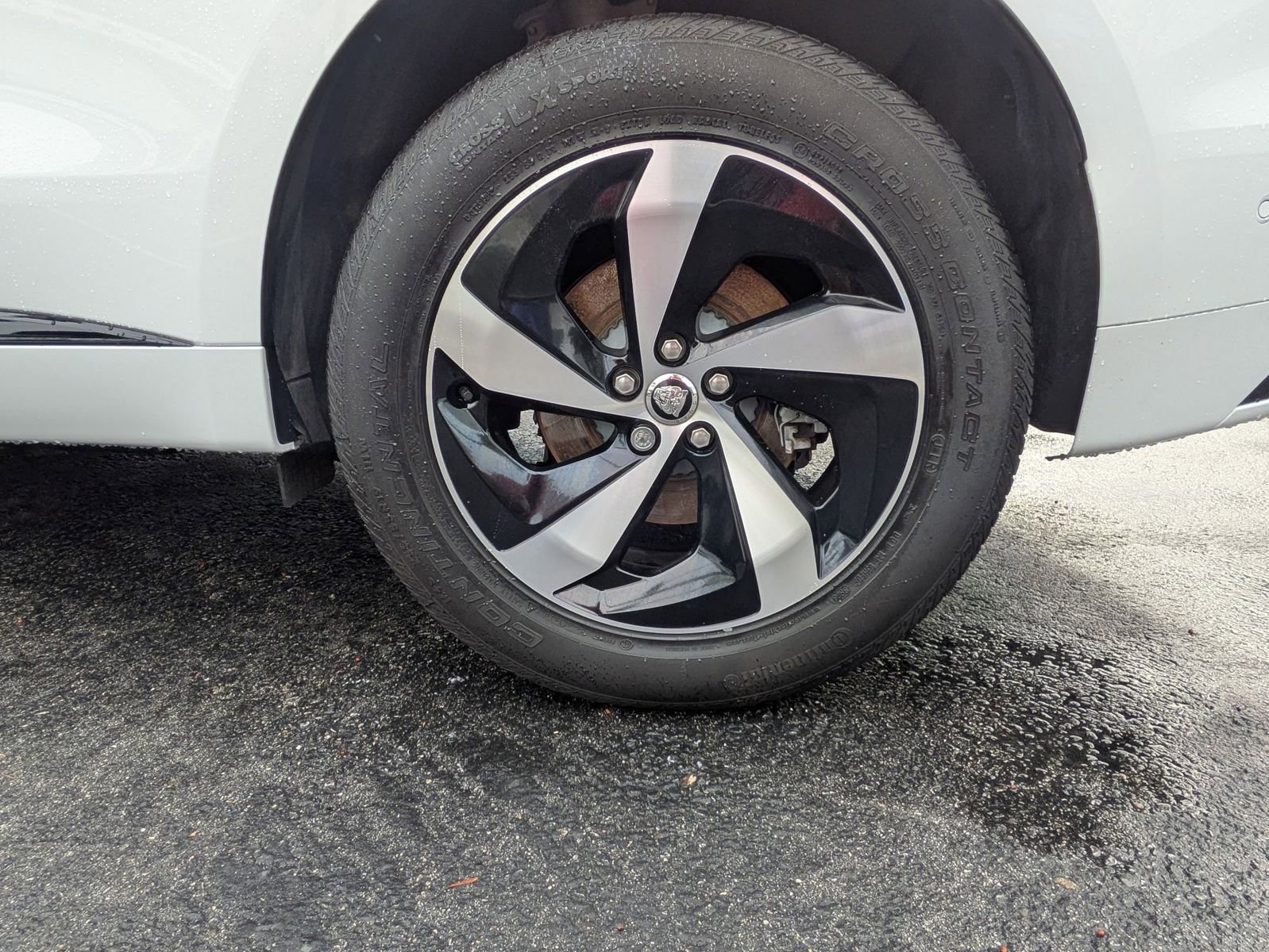 Used 2024 Jaguar F-PACE R-Dynamic S image 23