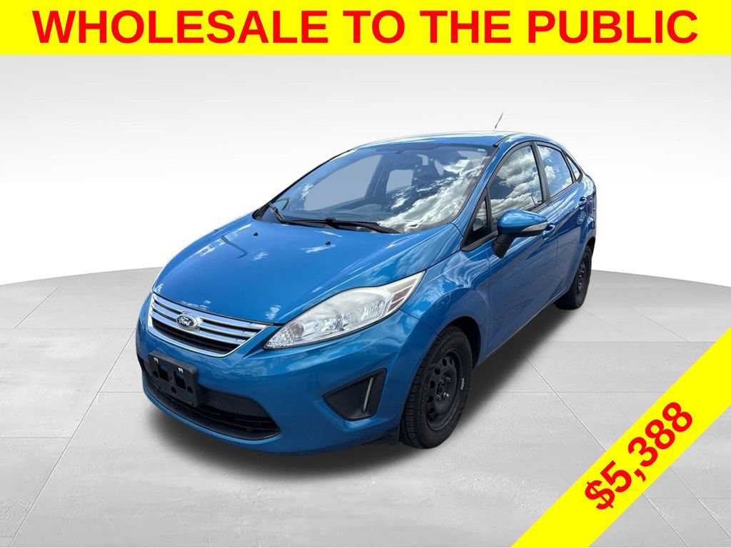 Used 2013 Ford Fiesta SE FWD image 3
