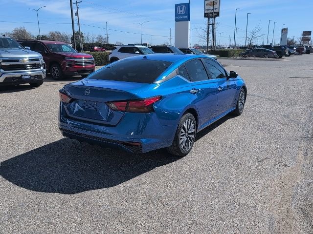 Used 2025 Nissan Altima 2.5 SV image 17