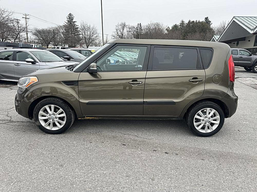 Used 2012 Kia Soul + w/ Audio Pkg image 2