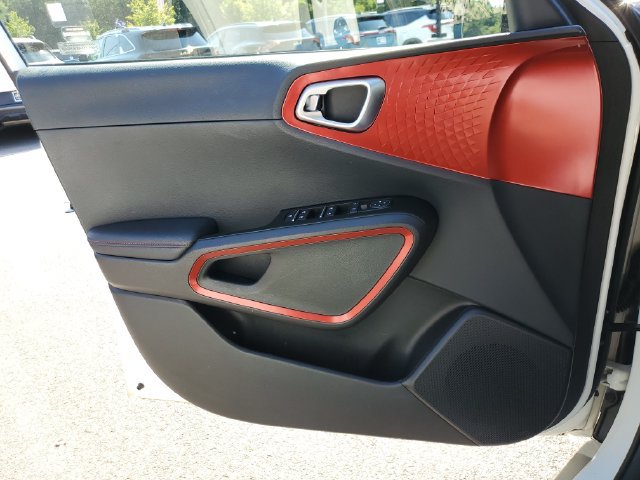 Used 2025 Kia Soul GT-Line FWD image 25