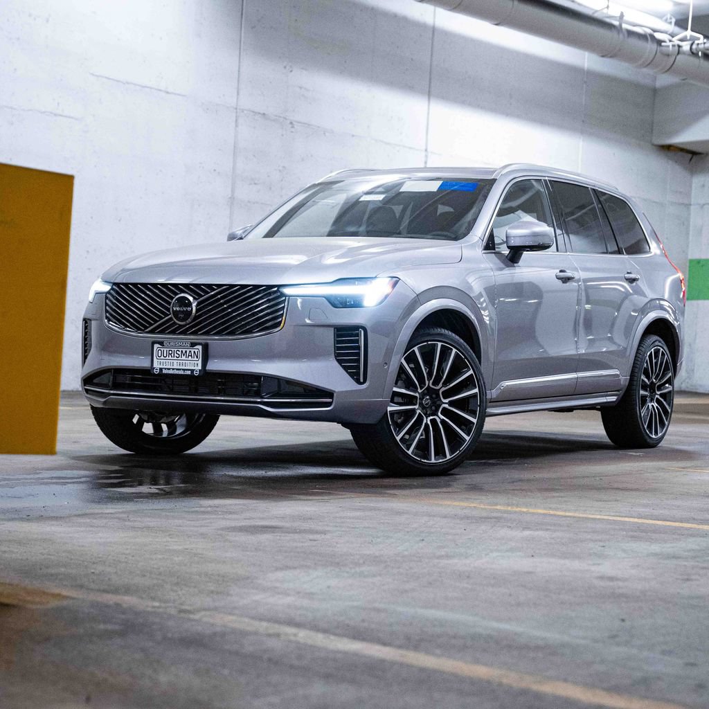 New 2026 Volvo XC90 B6 Ultra w/ Protection Package Premier
