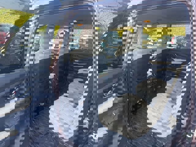 Used 2021 Subaru Ascent Premium w/ Convenience Package image 13