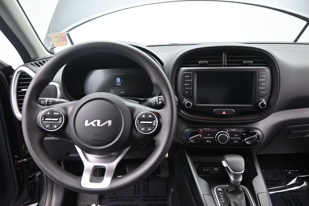 Certified 2024 Kia Soul LX w/ Option Group 015 FWD image 30