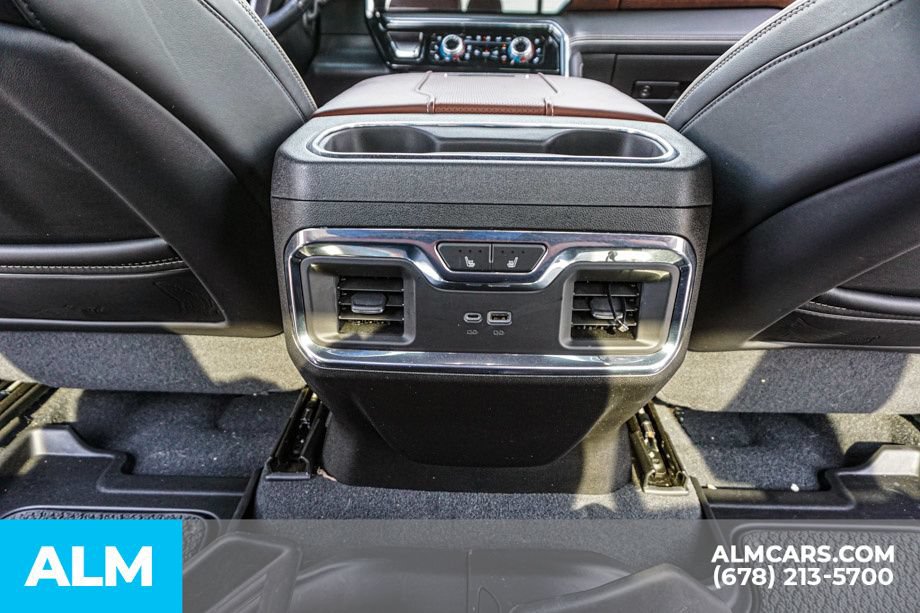Used 2024 GMC Sierra 3500 Denali Ultimate AWD/4WD image 30