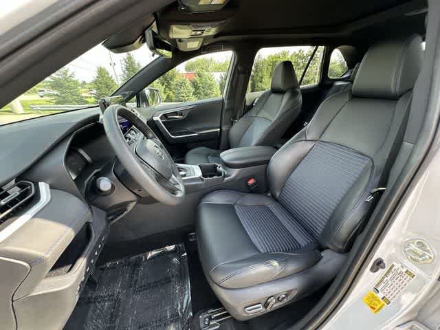 Used 2024 Toyota RAV4 XSE w/ Advanced Technology Package AWD/4WD image 17
