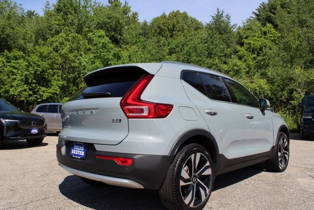 Certified 2024 Volvo XC40 B5 Ultimate w/ Climate Package AWD/4WD image 10
