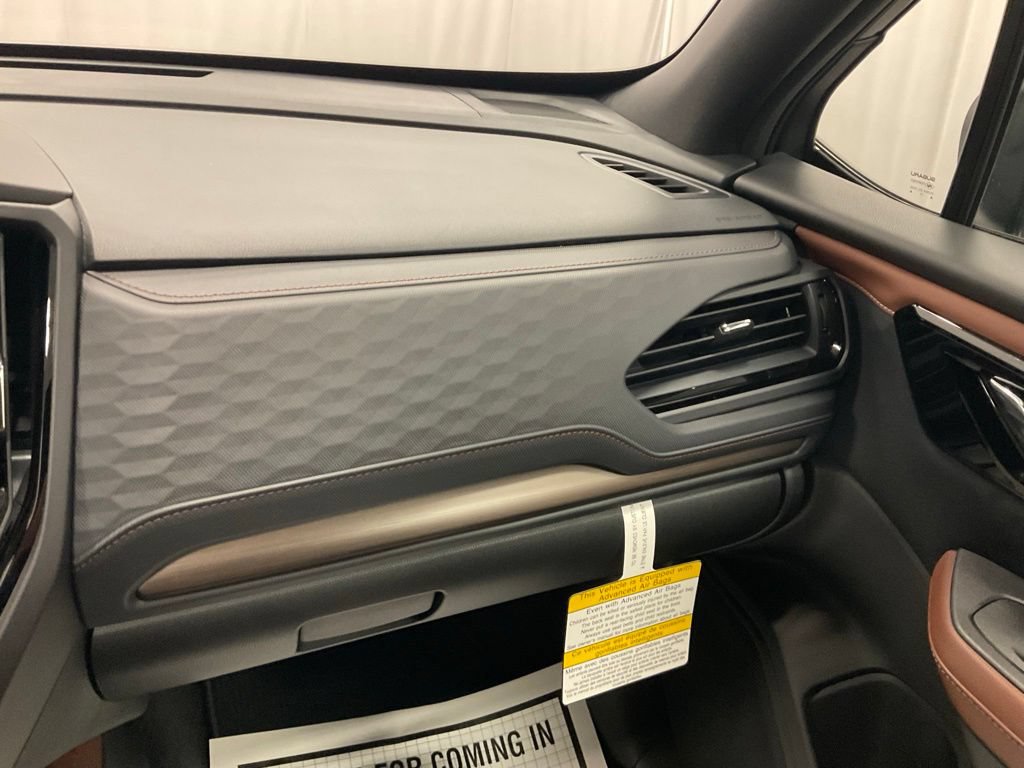 New 2026 Subaru Forester Touring AWD/4WD image 25