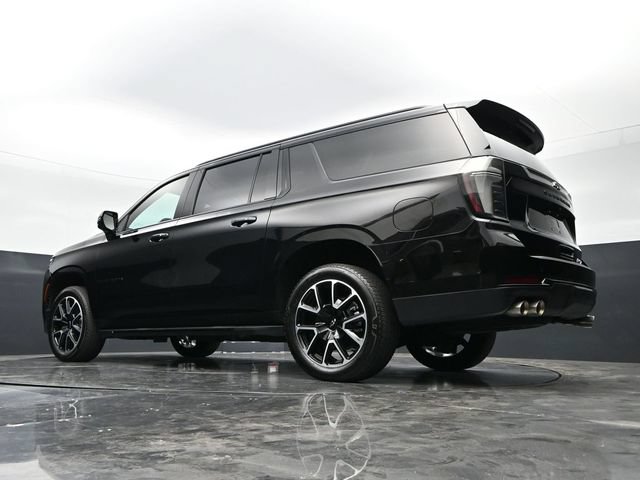 Used 2025 Chevrolet Suburban RST w/ Comfort Package AWD/4WD image 43