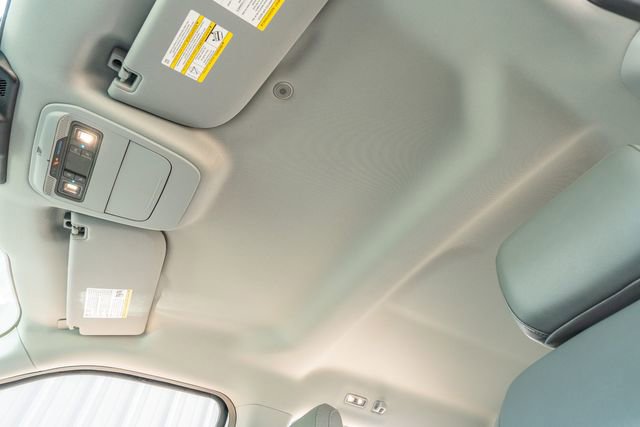 Used 2022 Ford F150 Lightning Pro image 21