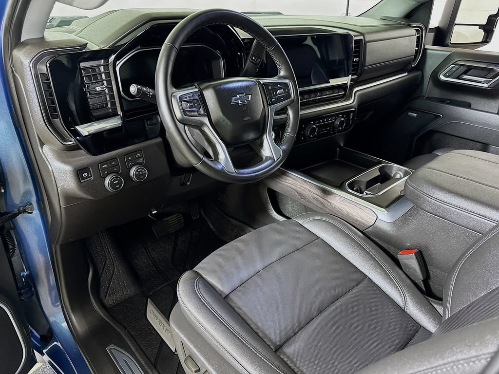 Certified 2026 Chevrolet Silverado 2500 LTZ w/ LTZ Plus Package AWD/4WD image 7