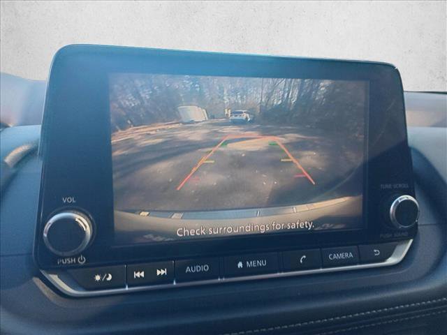 Used 2023 Nissan Rogue SV image 22