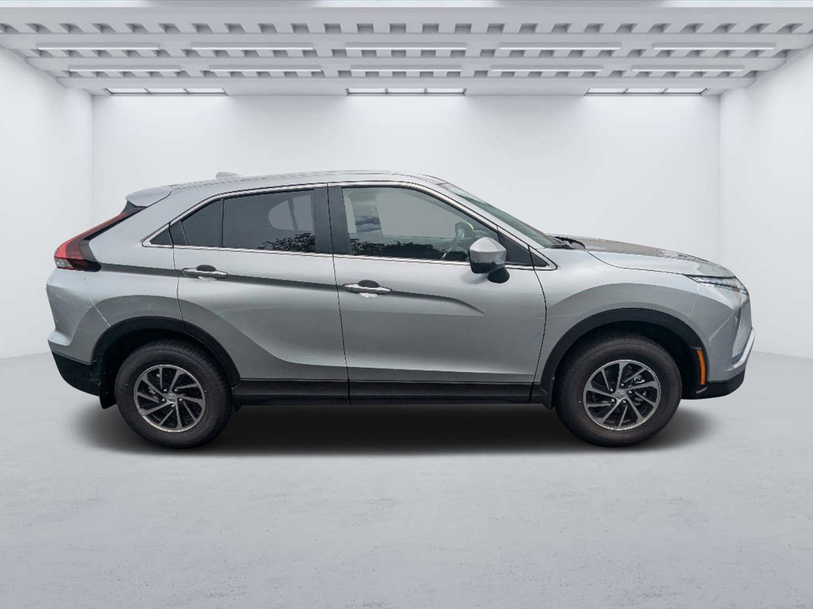 New 2024 Mitsubishi Eclipse Cross ES image 2
