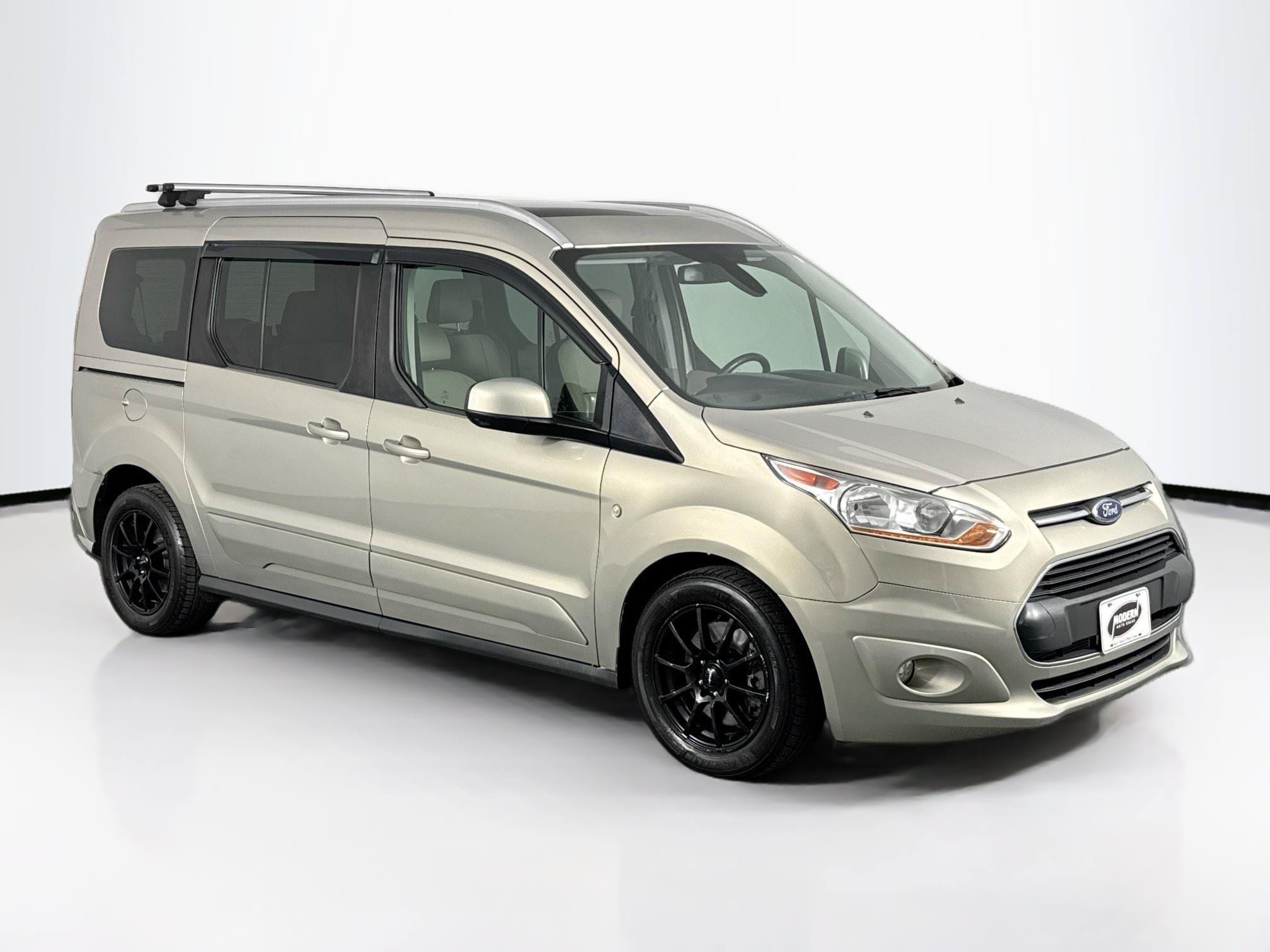 Used 2016 Ford Transit Connect Titanium FWD image 2