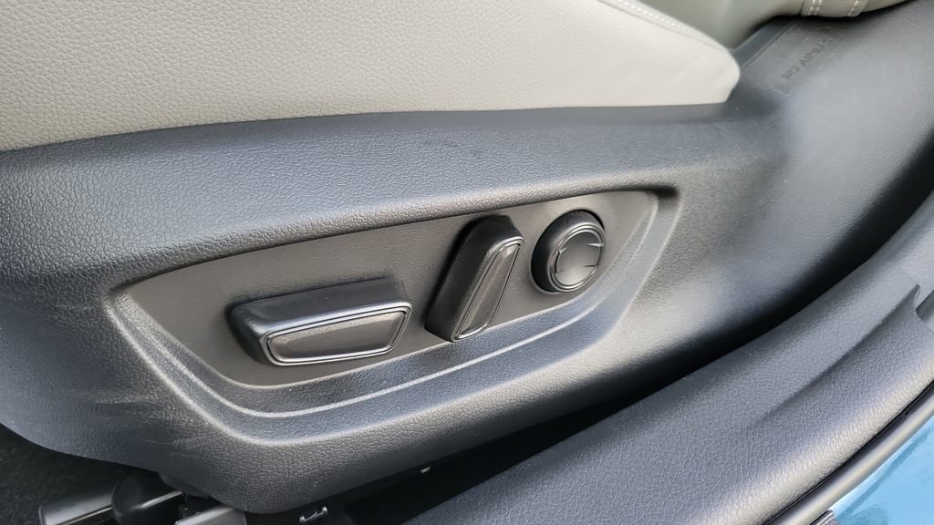 Certified 2025 Toyota Camry SE image 19