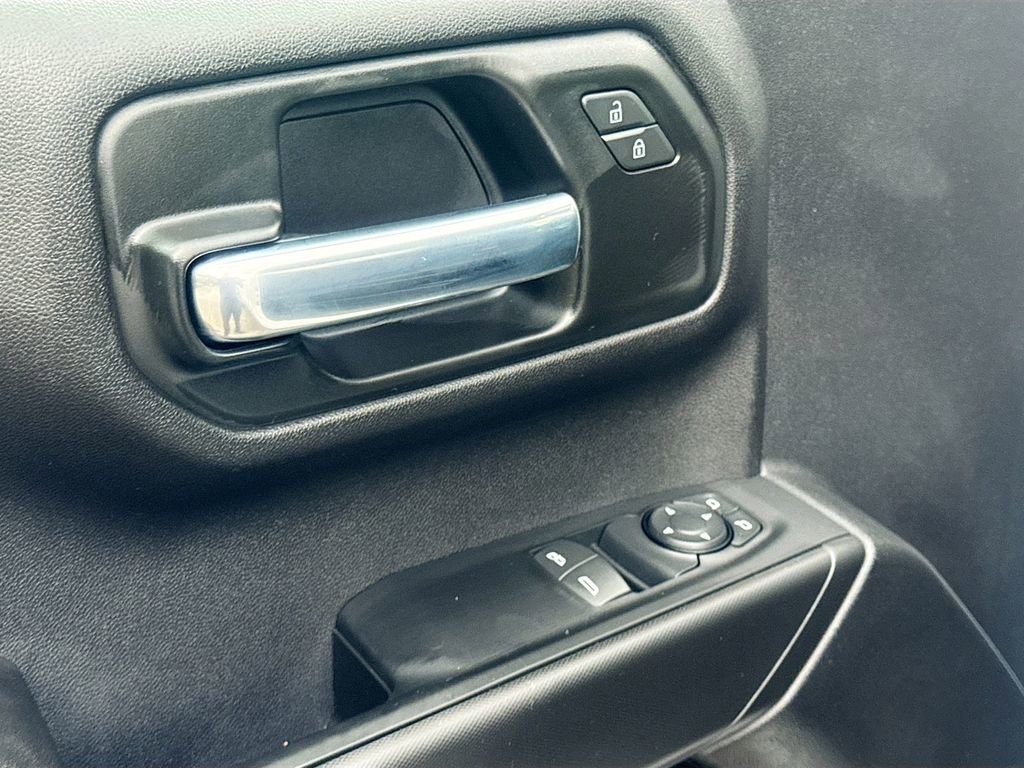 Used 2025 GMC Sierra 1500 Pro w/ Pro Value Package image 17