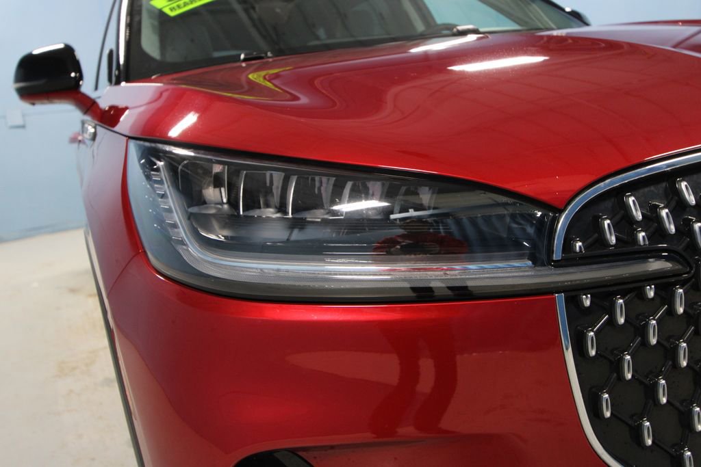 Used 2025 Lincoln Aviator AWD image 41