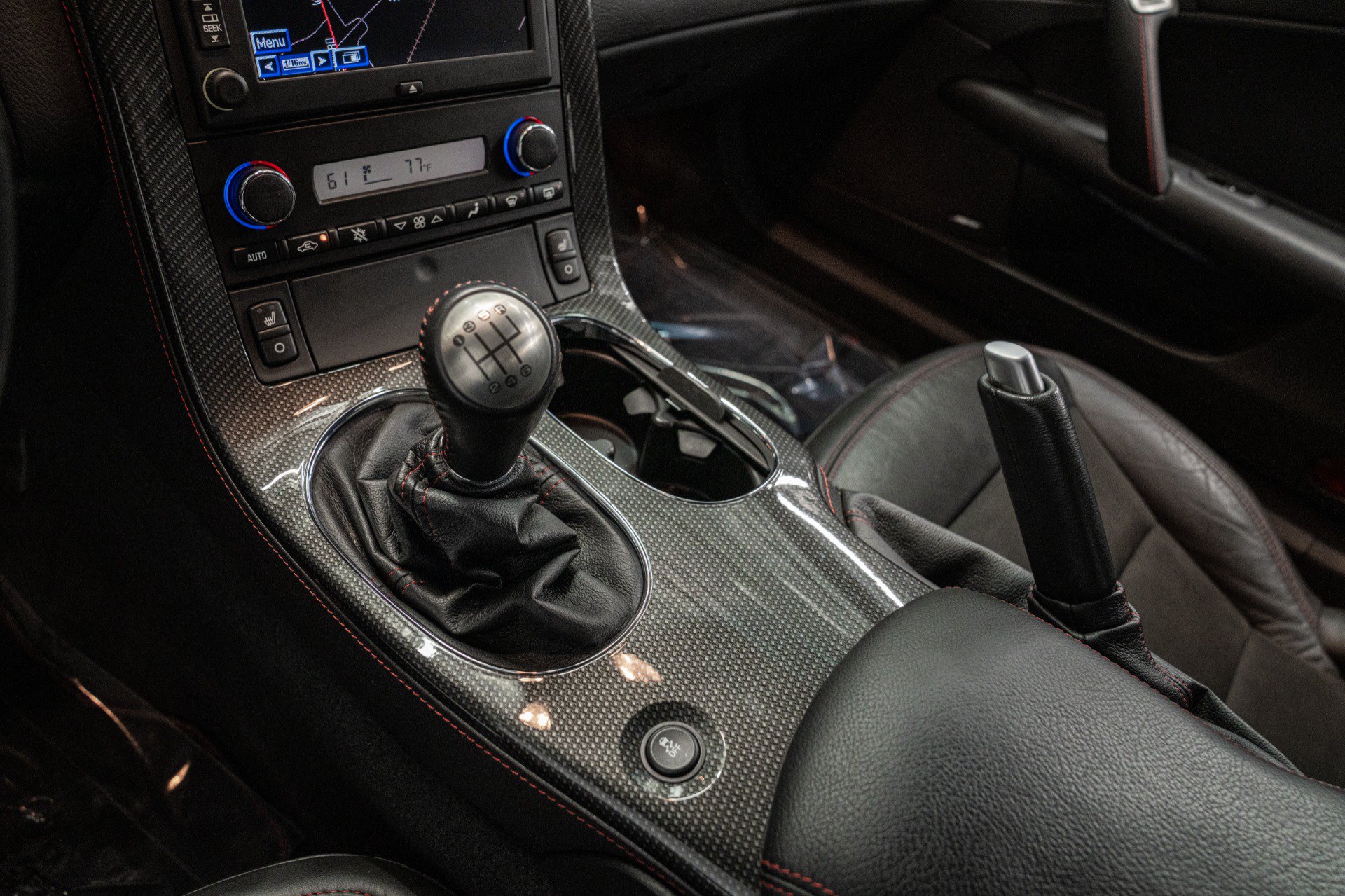 Used 2013 Chevrolet Corvette Z06 w/ 3LZ Preferred Equipment Group RWD image 34