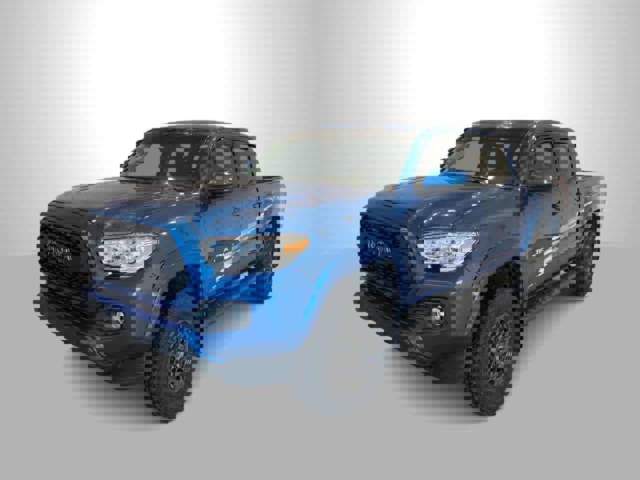 Used 2018 Toyota Tacoma SR5 image 1