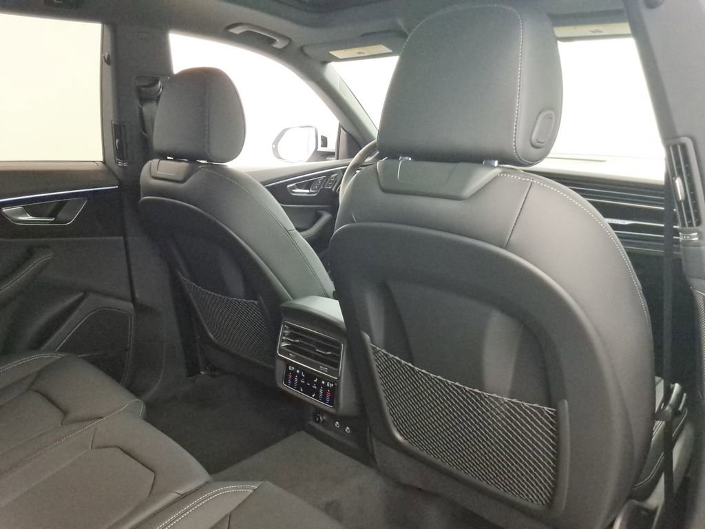 New 2026 Audi Q8 Premium Plus image 23