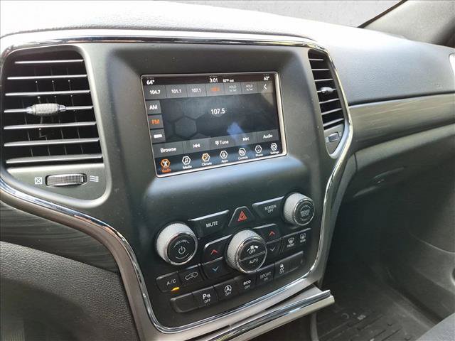 Used 2021 Jeep Grand Cherokee Laredo AWD/4WD image 14