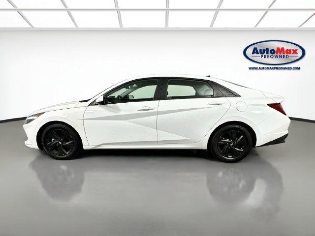 Used 2022 Hyundai Elantra Blue FWD image 8