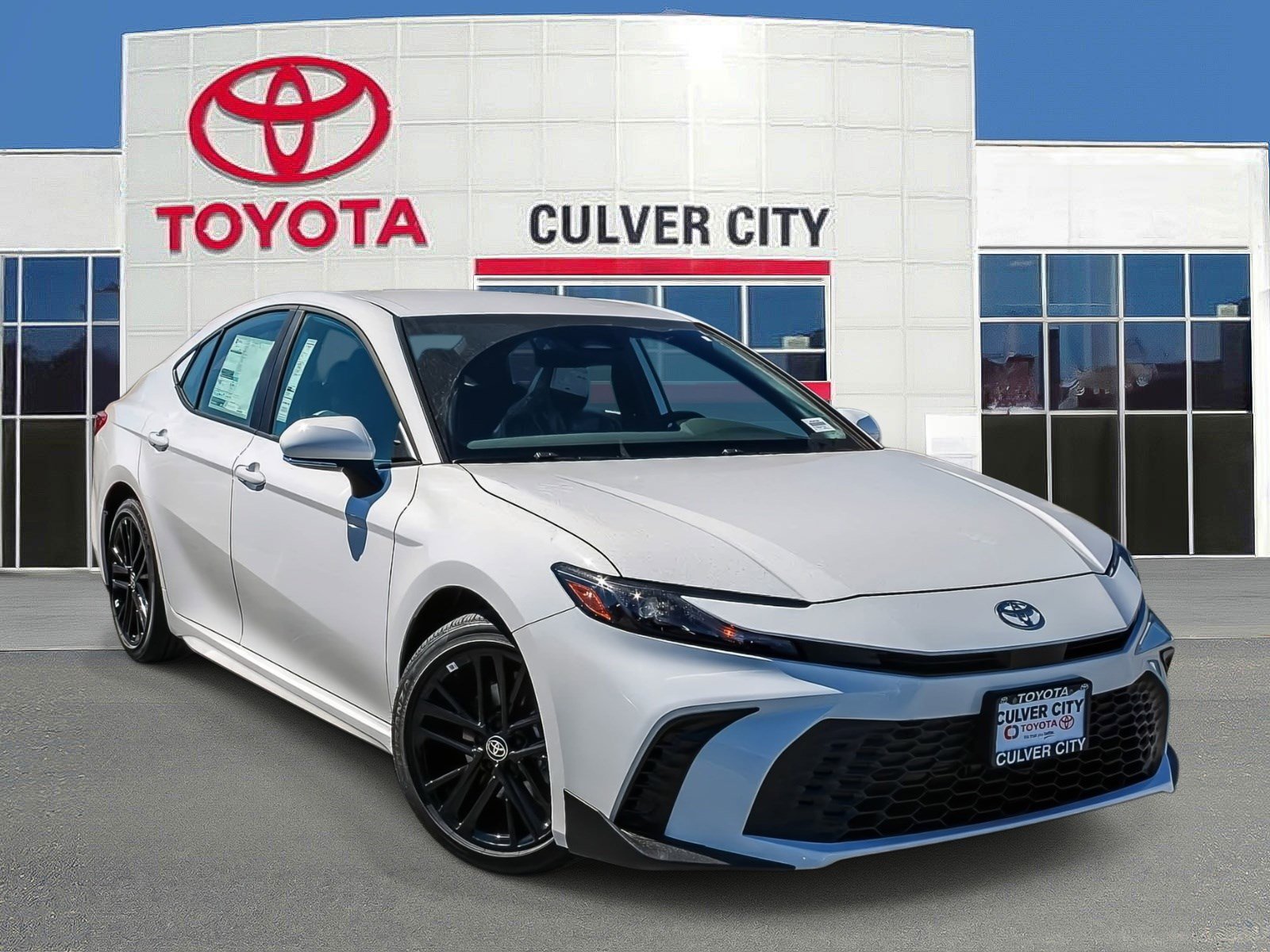 New 2026 Toyota Camry SE