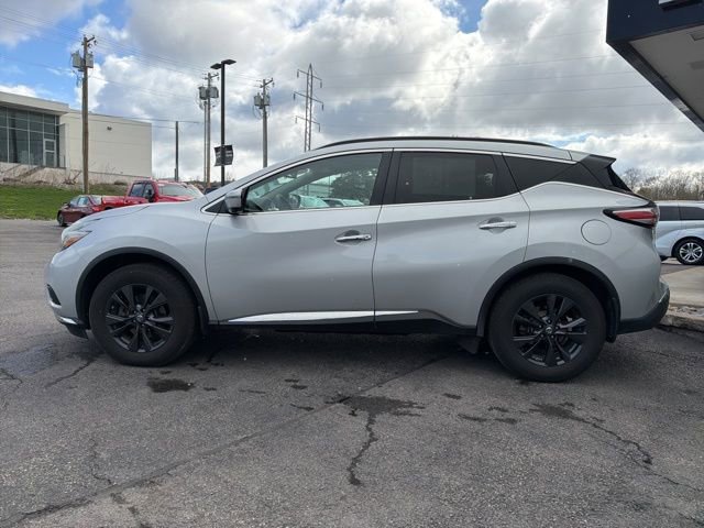 Used 2018 Nissan Murano SV w/ Premium Package image 2