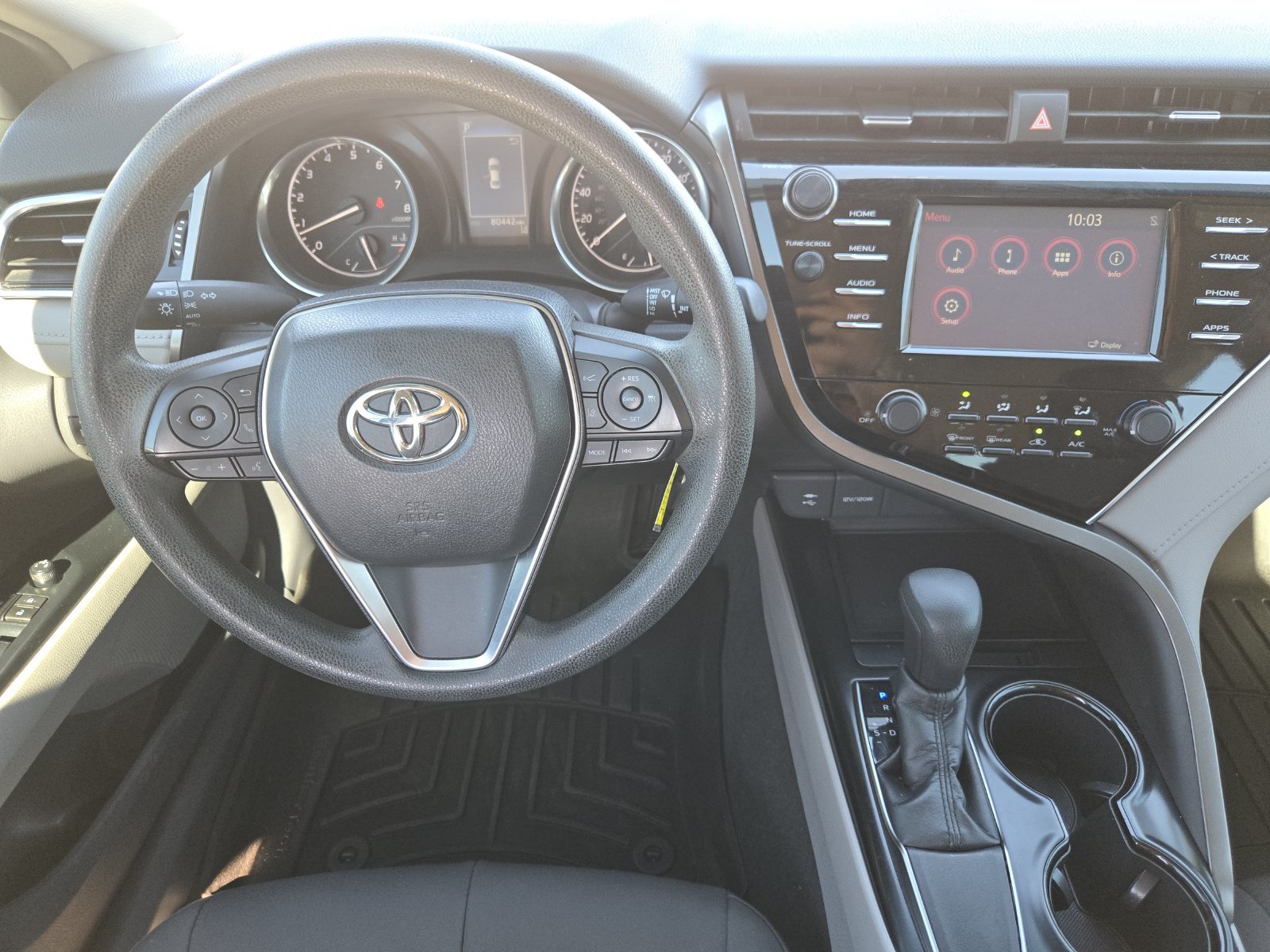 Used 2018 Toyota Camry LE FWD image 29