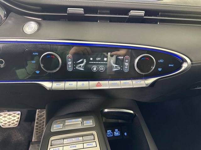 Used 2023 Genesis GV70 2.5T Sport Prestige w/ Sport Prestige Package image 23