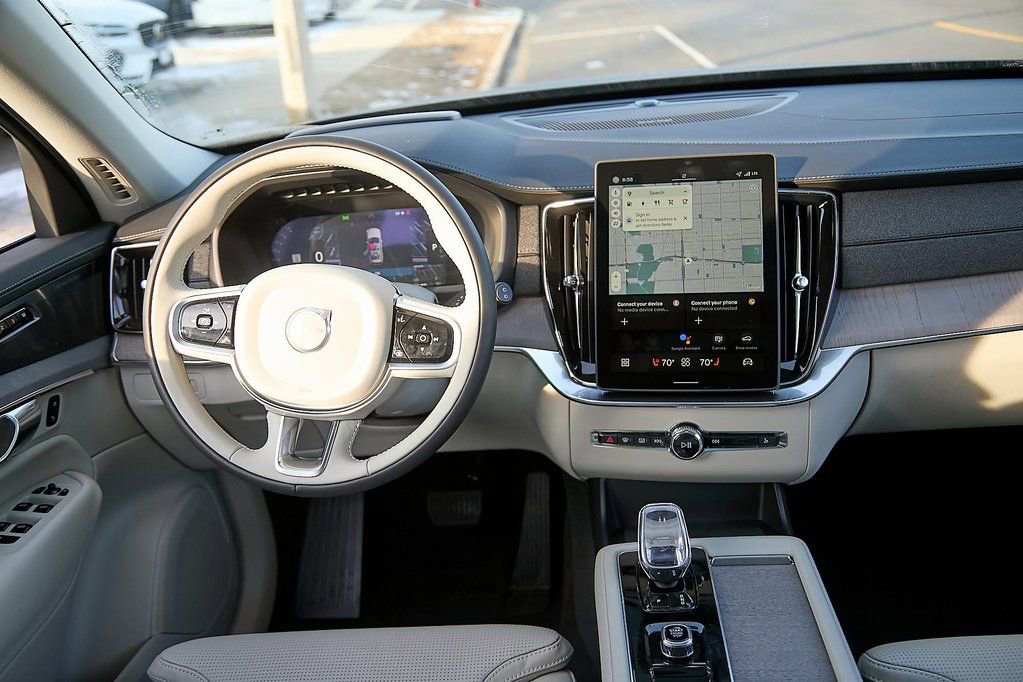 New 2026 Volvo XC90 T8 Ultra w/ Protection Package Premier image 27