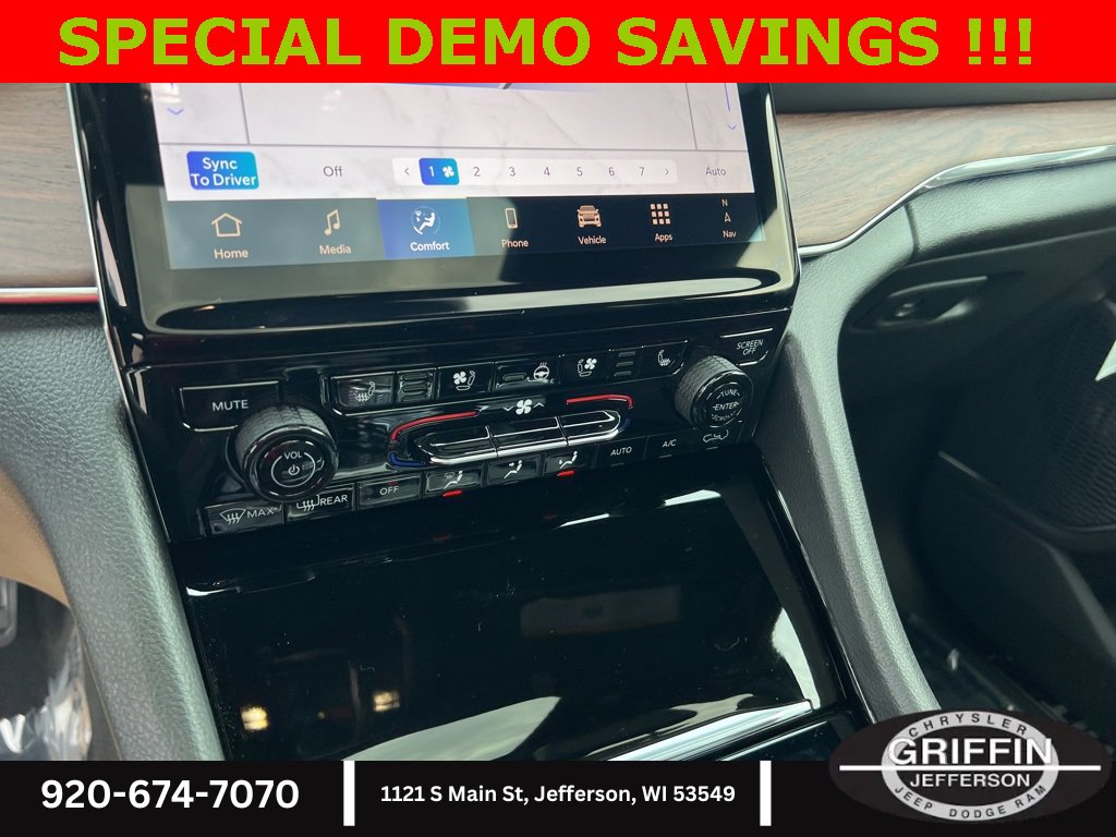 New 2025 Jeep Grand Cherokee L Summit w/ Obsidian Package image 28