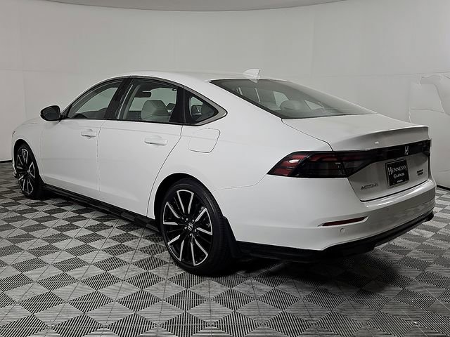 Used 2025 Honda Accord Touring image 6