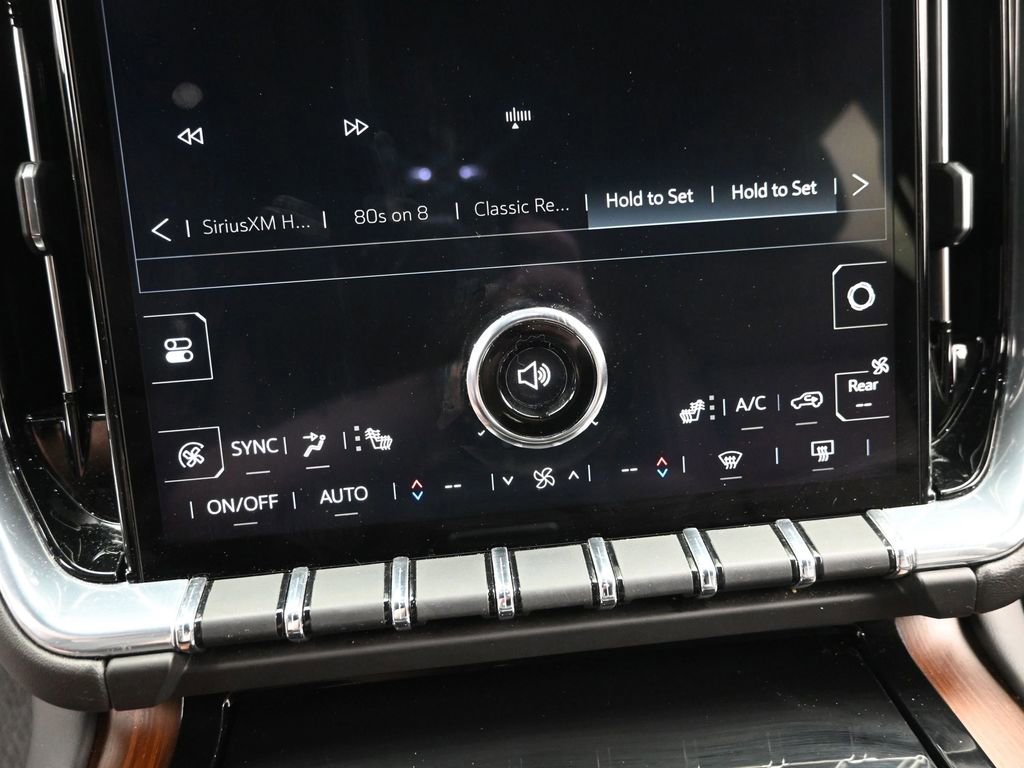 Used 2025 GMC Yukon Denali image 19