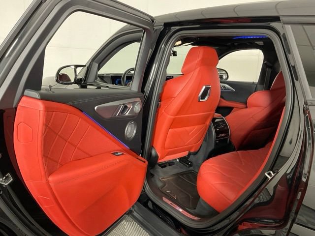 Used 2023 BMW XM AWD/4WD image 36
