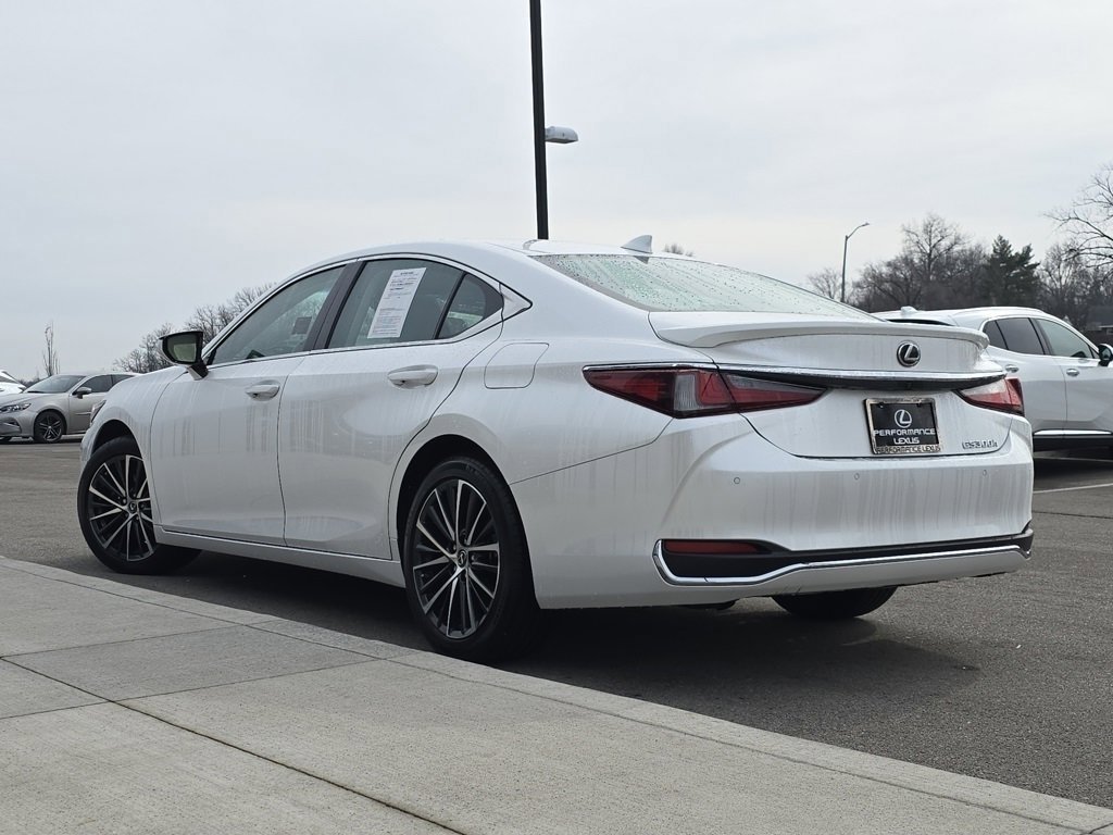 Certified 2024 Lexus ES 300h w/ Accessory Package (Z1) image 28