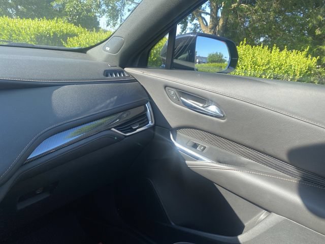 Used 2022 Cadillac XT4 Sport w/ Enhanced Visibility Package AWD/4WD image 21