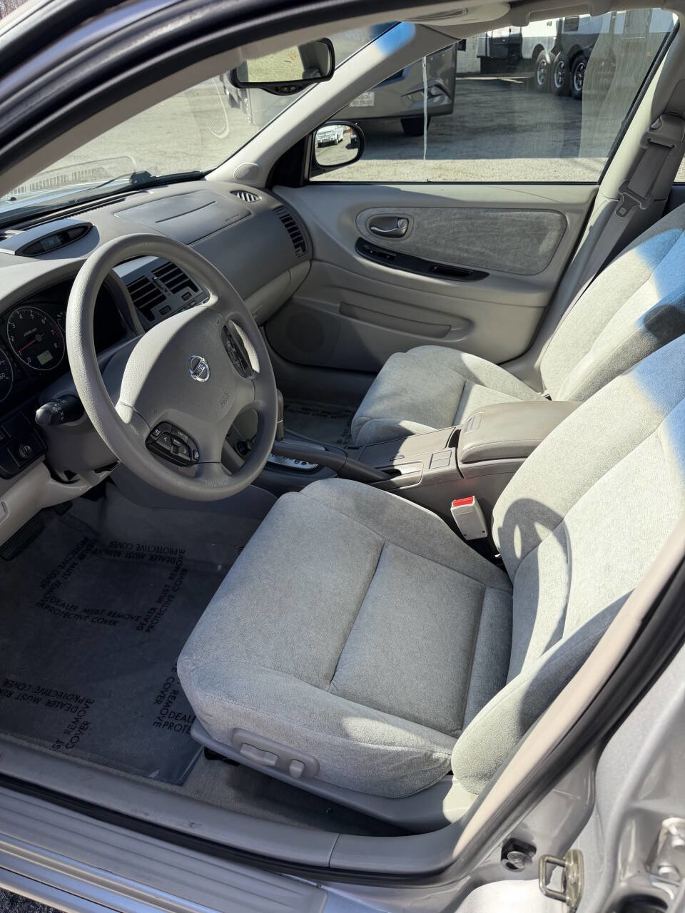 Used 2003 Nissan Maxima GXE FWD image 9