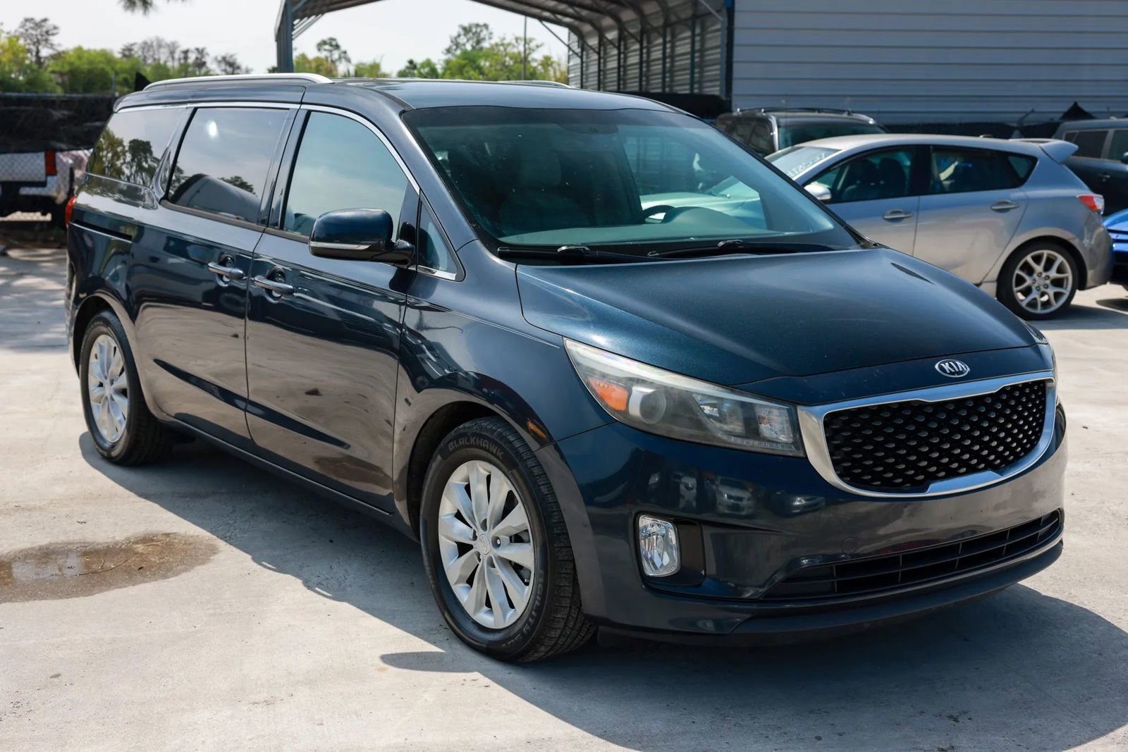 Used 2015 Kia Sedona EX image 9