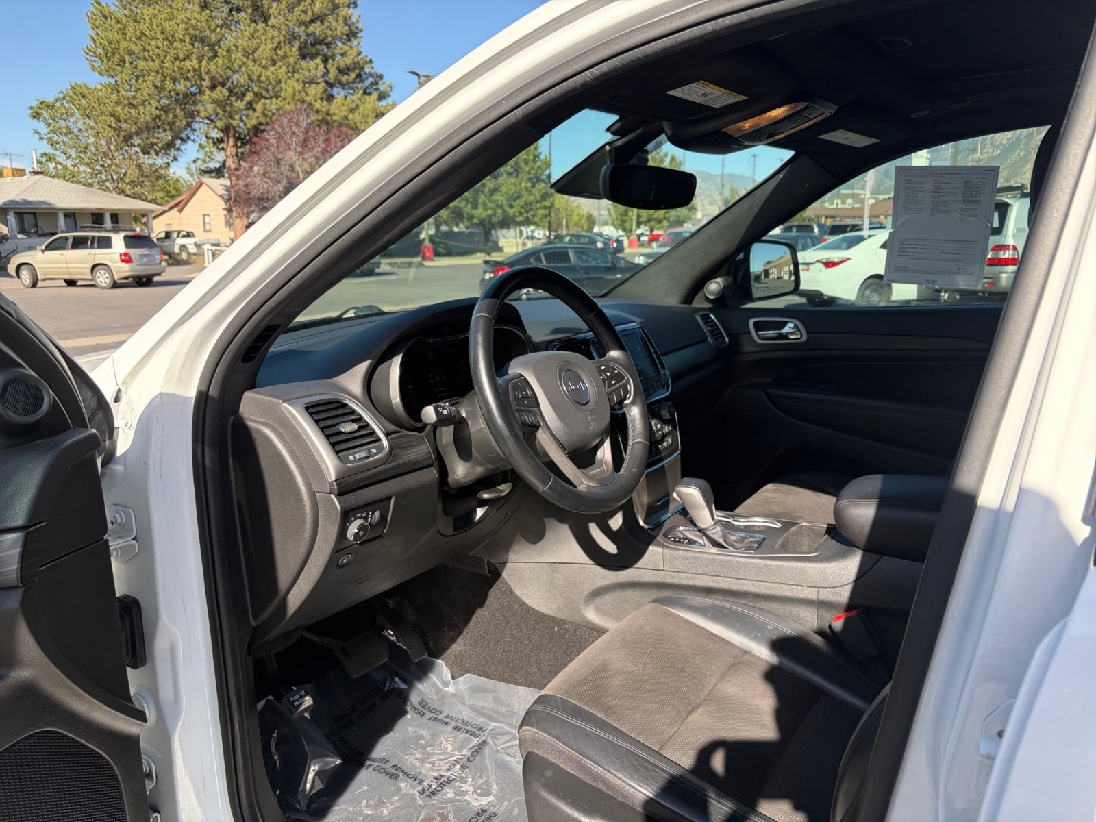 Used 2021 Jeep Grand Cherokee Laredo X AWD/4WD image 10