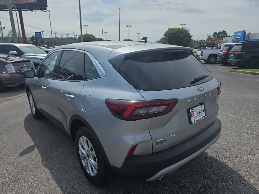 Used 2024 Ford Escape Active w/ Cold Weather Package FWD image 6