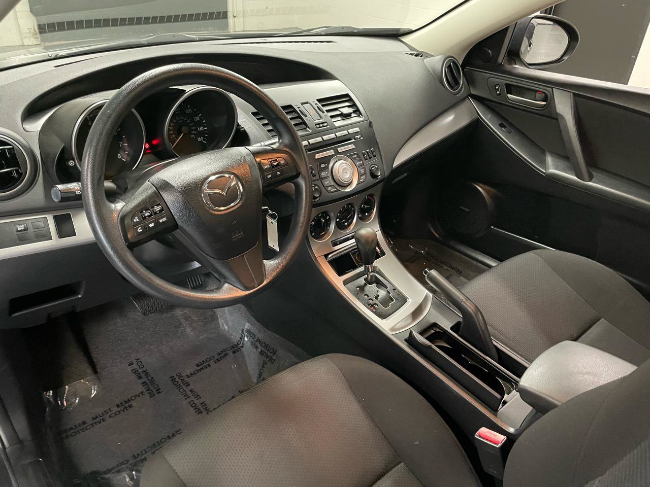 Used 2011 MAZDA MAZDA3 i Touring FWD image 12