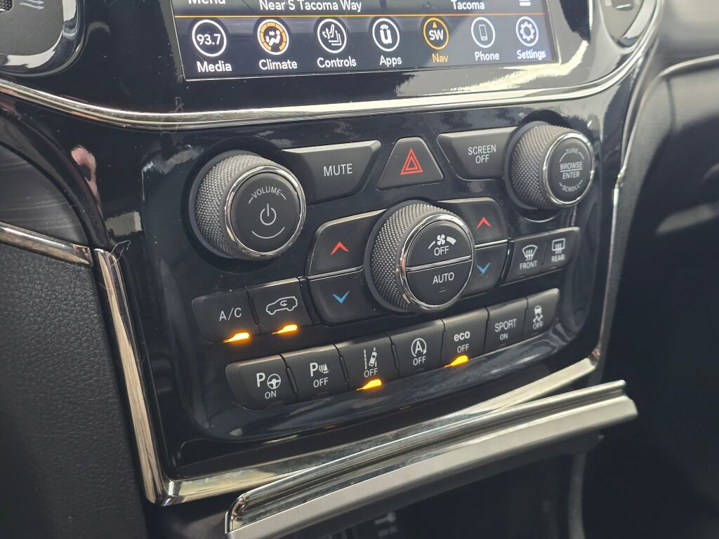 Used 2020 Jeep Grand Cherokee Limited X image 32