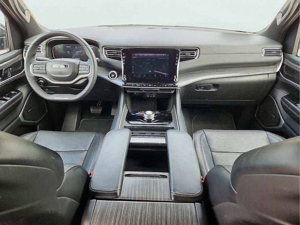 Used 2024 Jeep Wagoneer Series II w/ Flexible Seating Group image 10