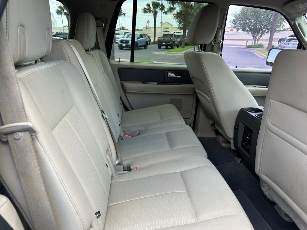 Used 2010 Ford Expedition XLT image 21