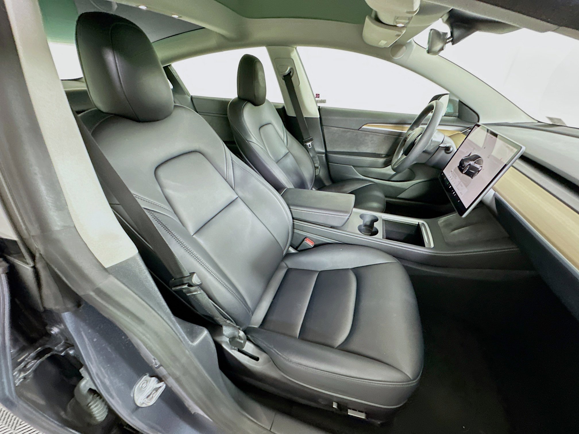 Used 2023 Tesla Model 3 Standard Range image 30