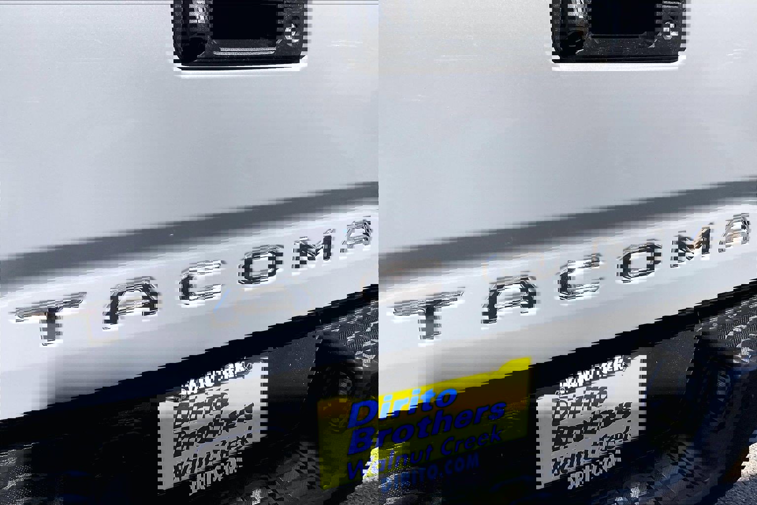 Used 2019 Toyota Tacoma TRD Off-Road w/ Technology Package image 30