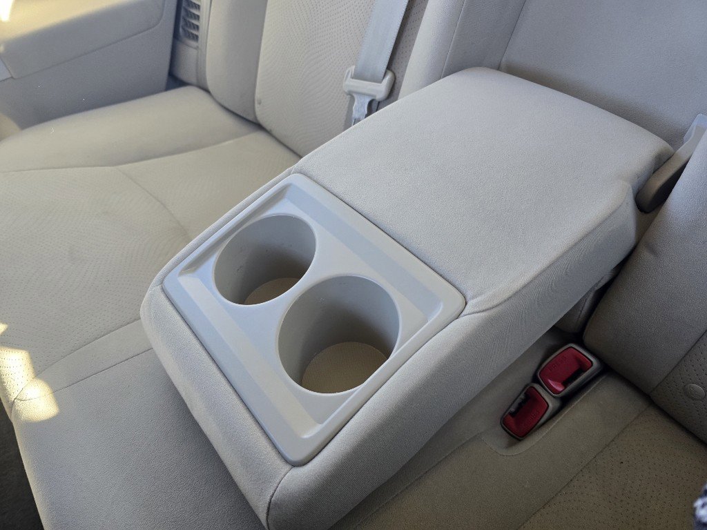 Used 2014 Toyota Prius Two image 29